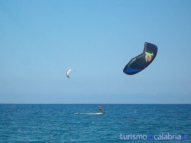 Aquilone del kitesurf in Calabria