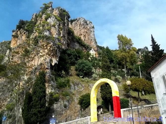 Arco Madonna della Grotta