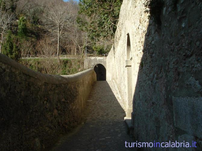 Il Ponte del Diavolo a Paola