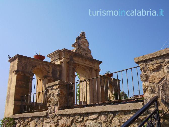 Fontana Garibaldi Bagnara