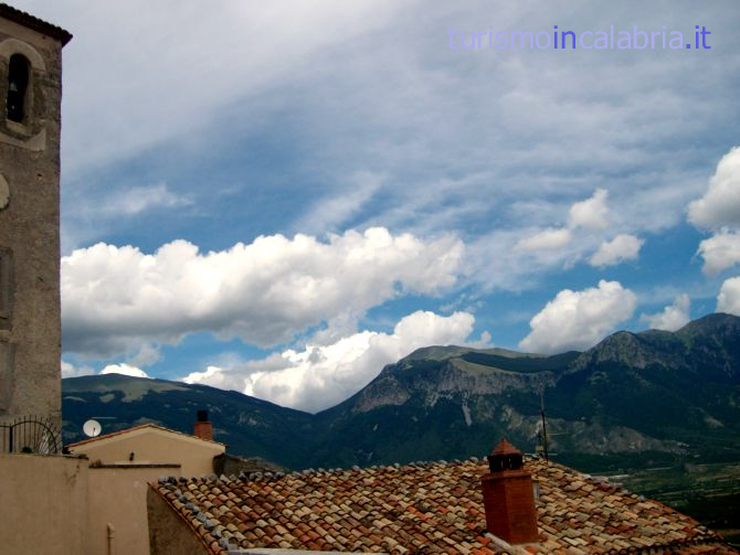 Il Pollino dai tetti di Morano