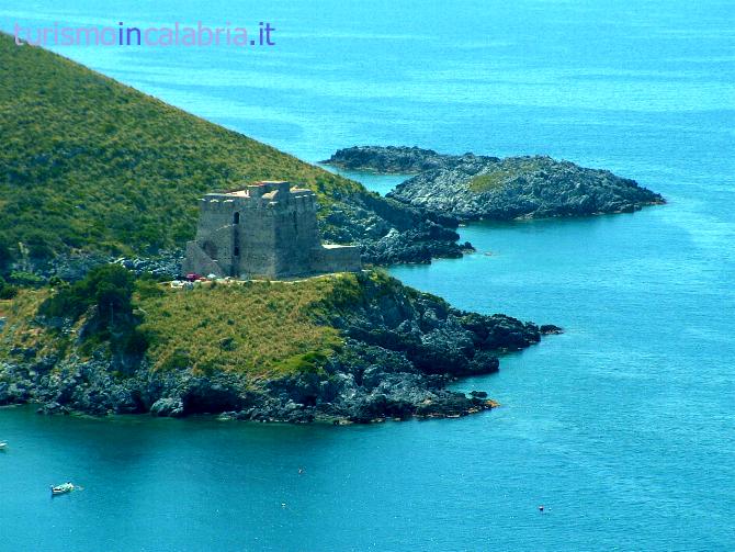 Torre Crawford a San Nicola Arcella