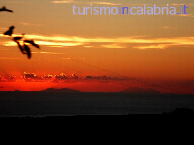 Tramonto su Lipari e Panarea