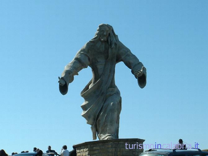 Statua del Cristo a Fuscaldo
