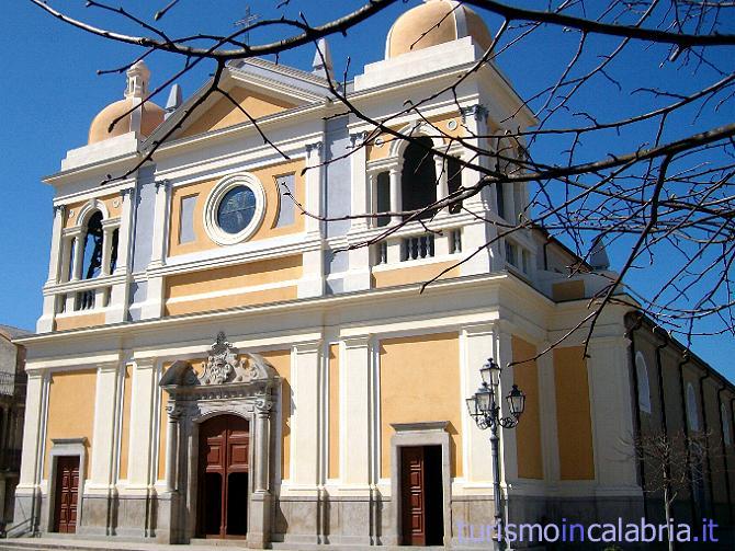 Il Santuario di Santa Maria del Monserrato di Vallelonga (VV)