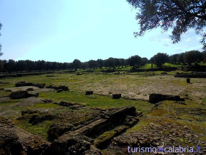 Area Pubblica Romana all'interno del Parco Archeologico Scolacium