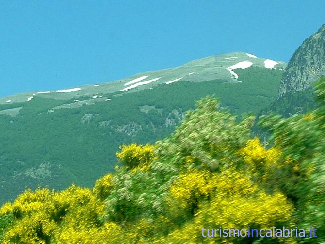 L'ultima neve sulle cime del Monte Pollino