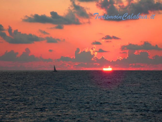 Romantico Tramonto a Pizzo Calabro